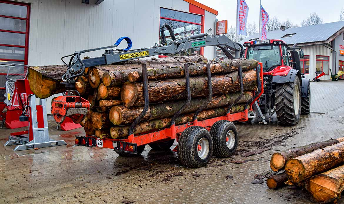 Maschinelle Unterstützung mit Verlässlichkeit und Präzision ist im Bereich der Forsttechnik Voraussetzung unserer Beratung.