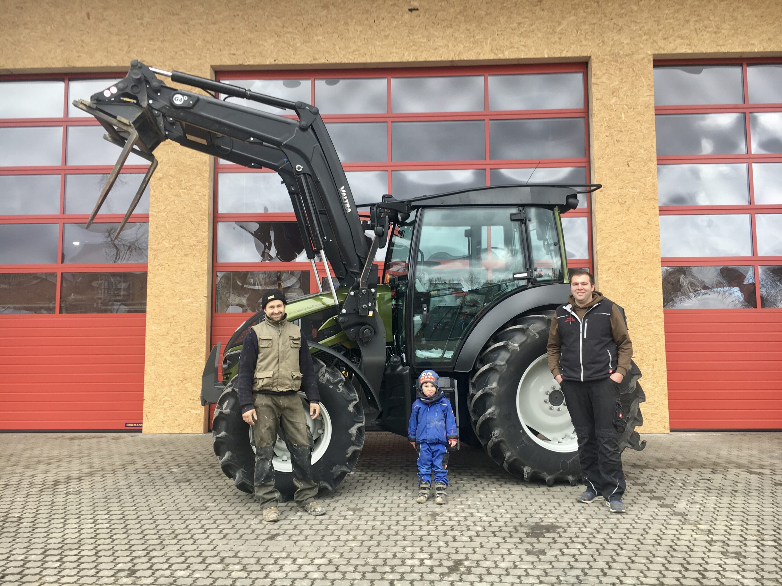 Valtra Hopfenschlepper