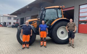 Valtra Kommunalschlepper N174D