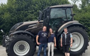 Valtra Schlepper T175 A