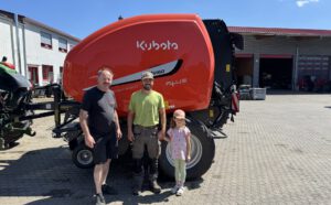 Kubota Rundballenpresse BV5160 SC-14 PLUS