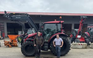 Valtra Schlepper A105 H4