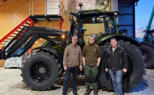 Valtra Schlepper N175D